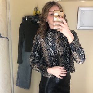 Snake print black and brown ling sleeve t-shirt